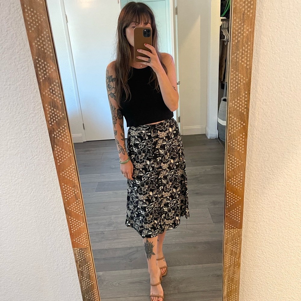 Old navy button down midi skirt